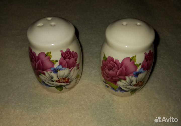 Чайник заварочный, солонка и перечница