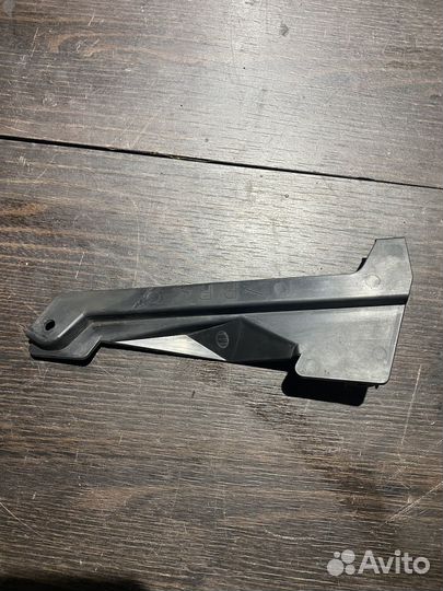 Накладка на подрамник для Yamaha FJR1300 01-03