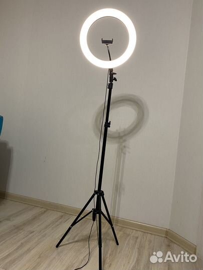 Кольцевая лампа 36 см