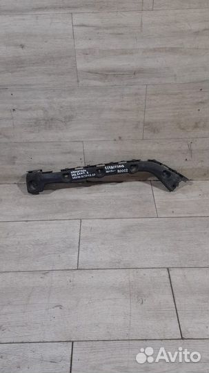 Кронштейн заднего бампера задний правый Skoda