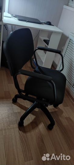 Компьютерное кресло