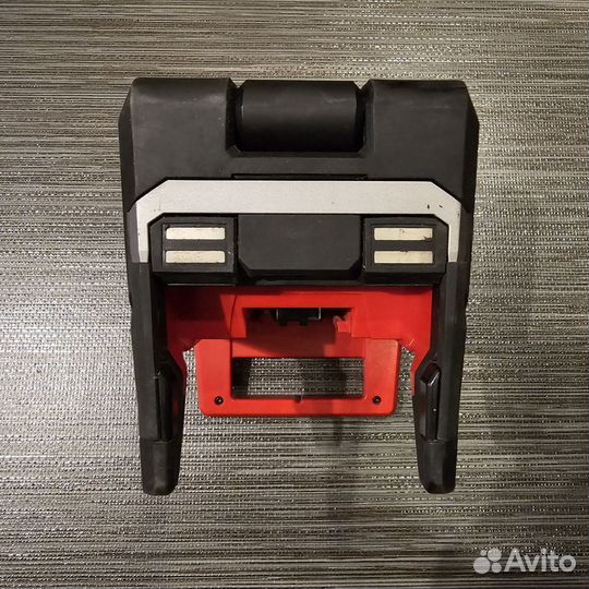 Фонарь Milwaukee 2365-20