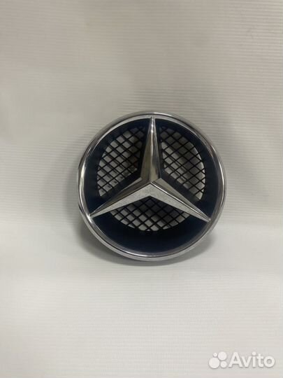 Эмблема решетки Мерседес w204 GLK w207 E