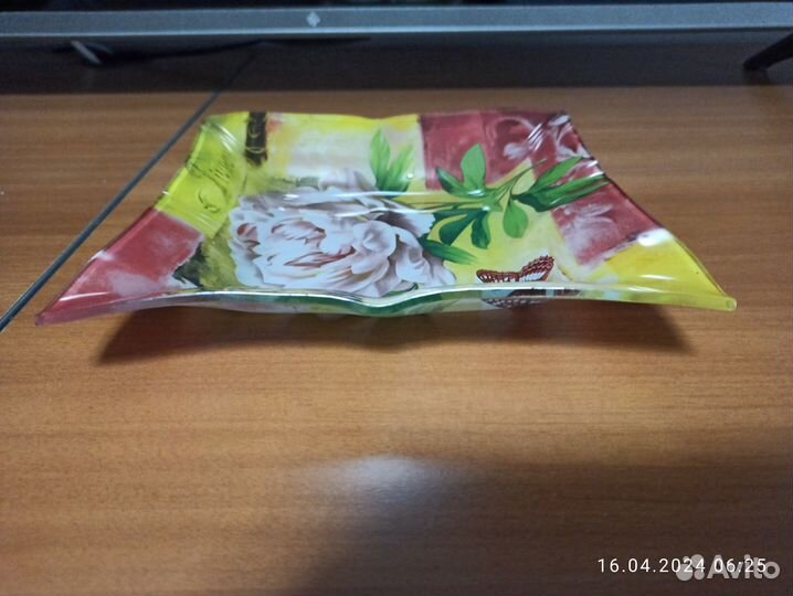 Квадратные тарелки