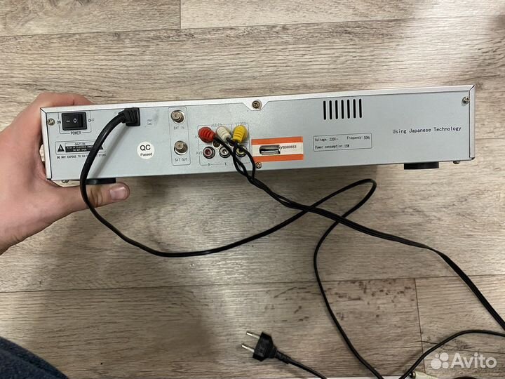 Спутниковая тарелка с ресивером