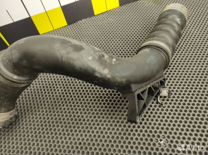 Патрубок интеркулера Mini One F55 B38A12U 1.2 2015