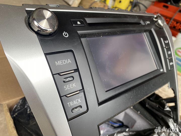 Магнитола оригинал Toyota Camry 50