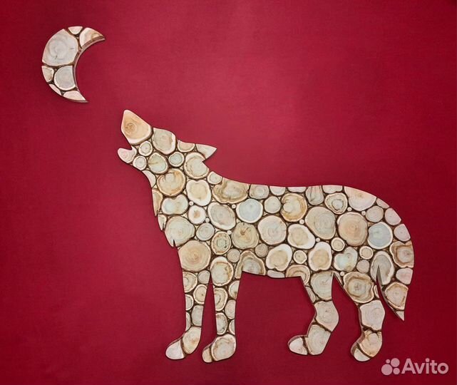 Панно из можжевельника - волк