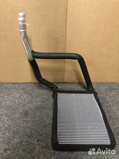 Радиатор отопителя 2008790