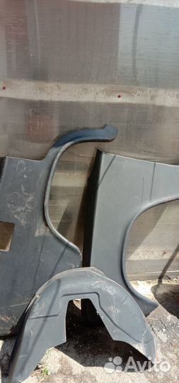 Крылья и другие запчасти ваз2101