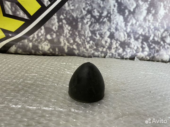 Заглушка заднего амортизатора daewoo Nexia Нексия