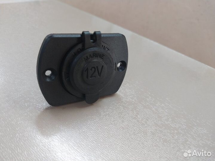 Розетка прикуривателя 12/24v