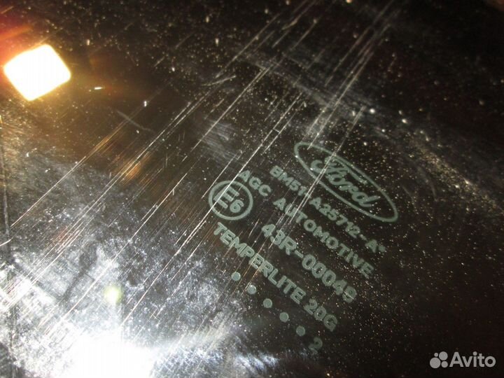 Стекло двери задней правой (Ford Focus)