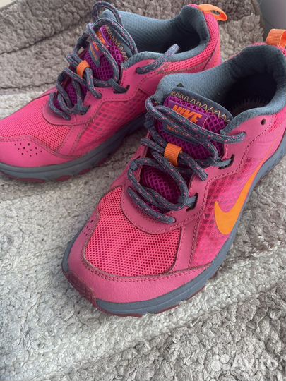 Кроссовки для девочки nike