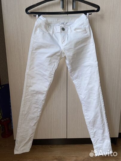 Джинсы American Eagle