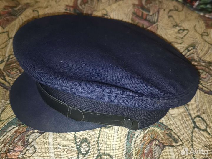 Картуз старенький фабричный