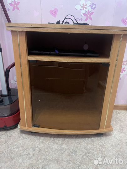 Тумба под телевизор