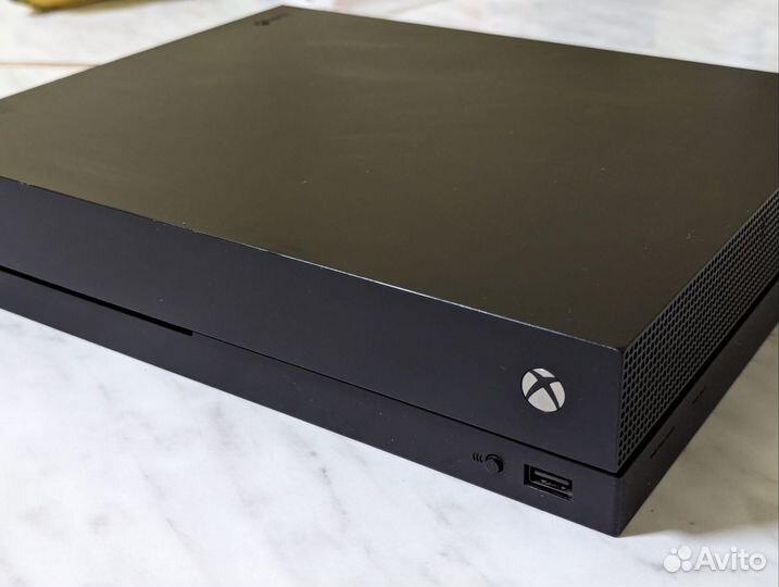 Xbox One X
