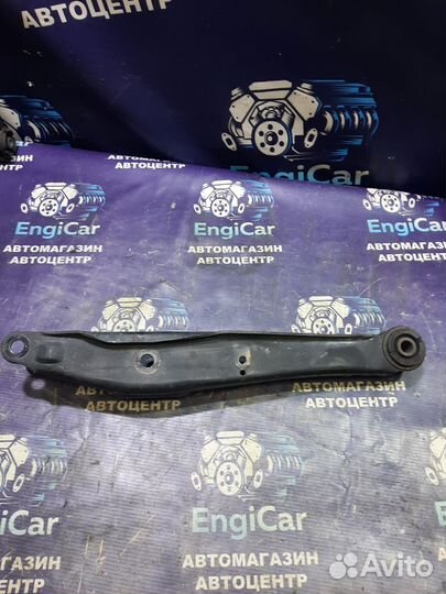 Рычаг подвески правый задний Toyota Crown Majesta