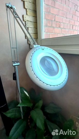 Лампа для косметолога