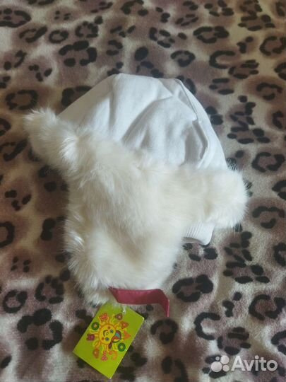 Шапка для девочки новая