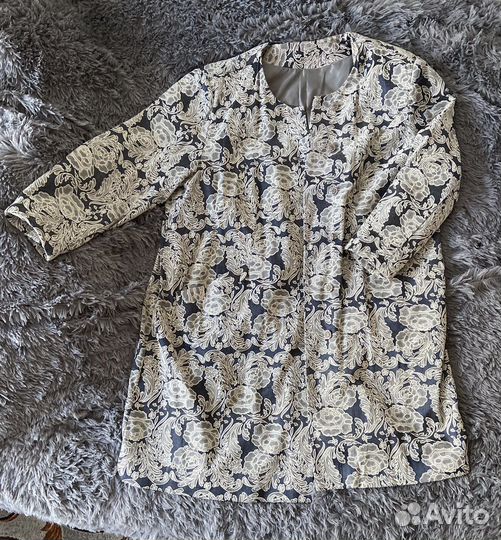 Плащ пальто