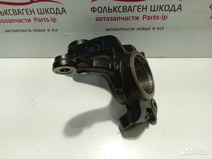 Кулак поворотный RH VW polo SK rapid Fabia