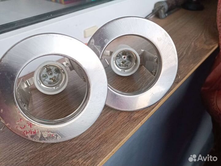 Светильник потолочный