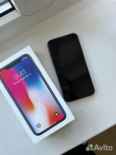 iPhone X, 256 ГБ