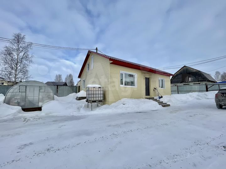 Дом 63 м² на участке 12 сот.