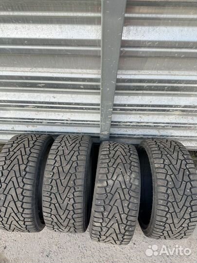 Pirelli Ice Zero 255/35 R20 97H