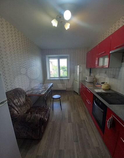 3-к. квартира, 80 м², 2/9 эт.