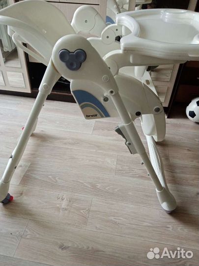Детский стульчик для кормления