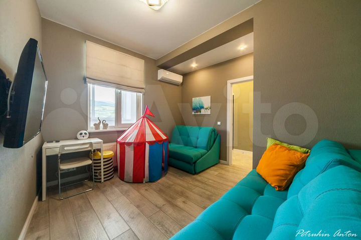 2-к. квартира, 70 м², 8/11 эт.