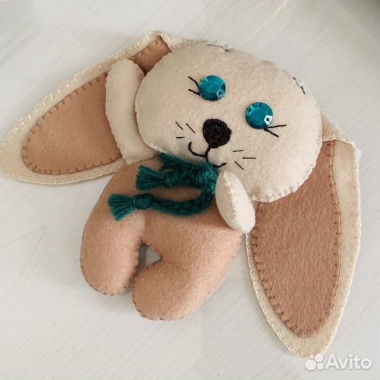 Мобиль на кроватку из фетра