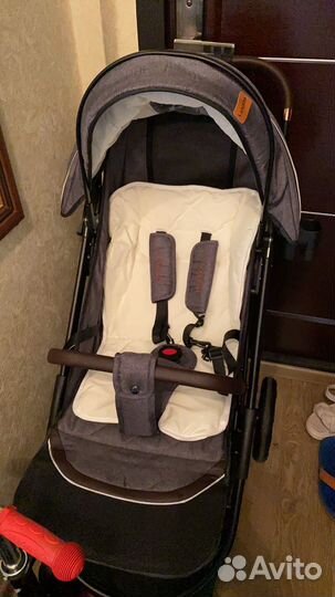 Прогулочная коляска