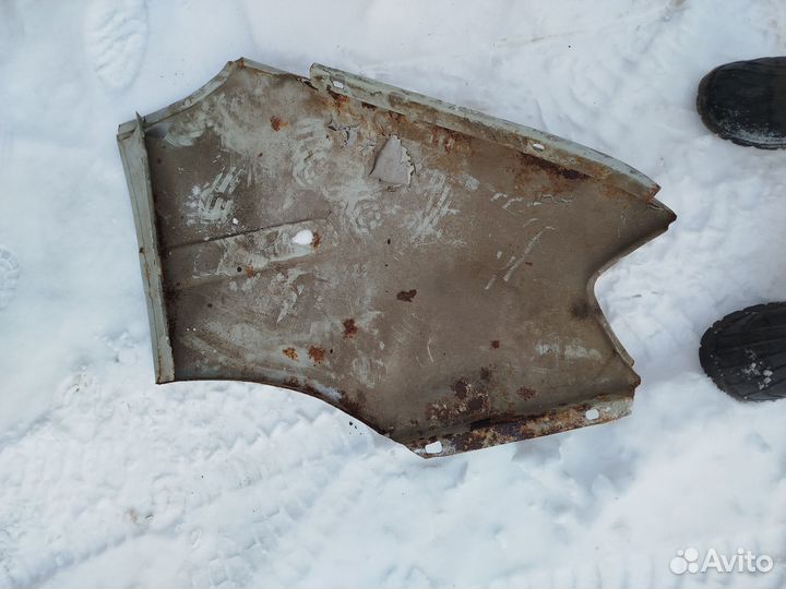 Крыло левое на газель