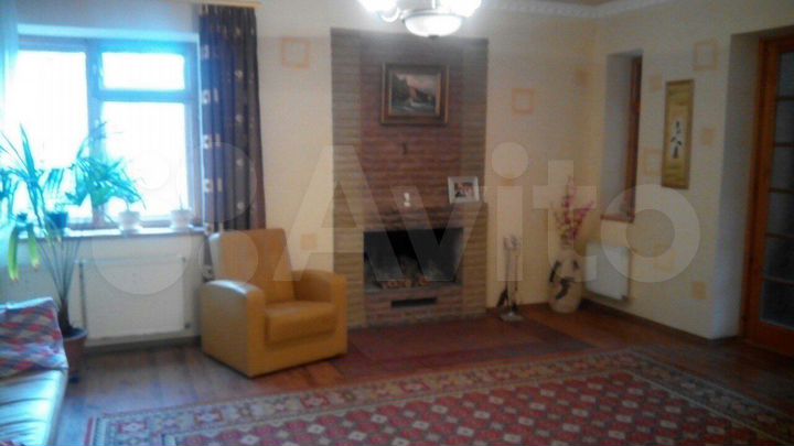 Дом 320 м² на участке 9 сот.