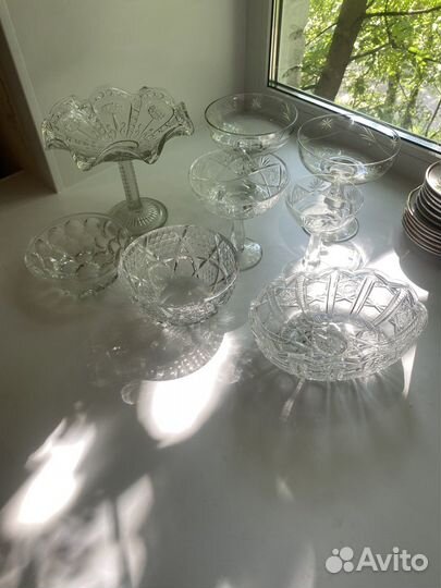 Конфетница, креманки, салатники