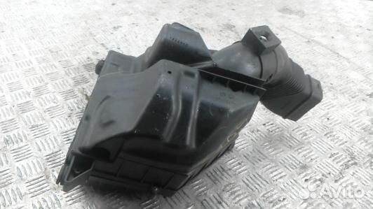 Корпус воздушного фильтра volvo XC60 (68F03NQ01)