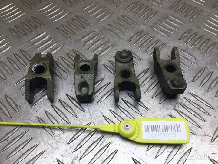 Скоба (кронштейн) крепления форсунки Фольксваген П