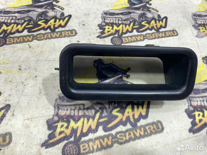 Накладка задняя правая Audi 80 B3 AAD 1991