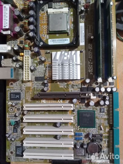 Материнская плата с процессором