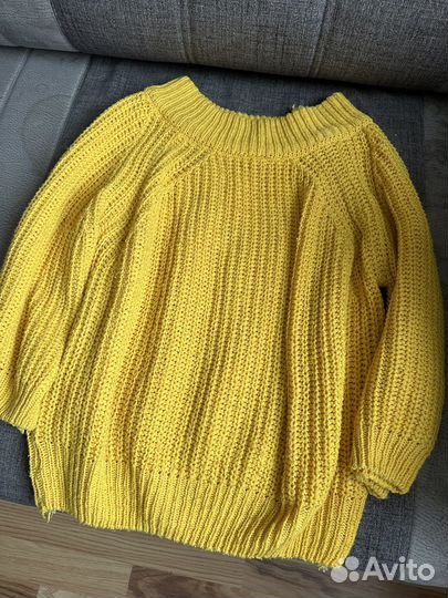 Свитер вязаный