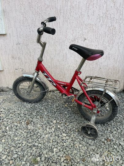 Велосипед четырехколесный детский