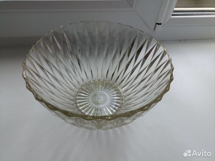 Штофы и графины СССР, блюдо хрустальное, стаканы