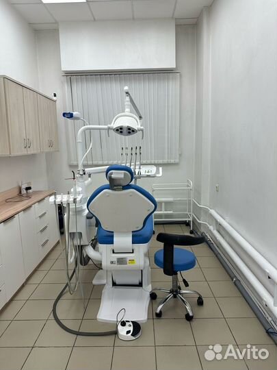 Врач стоматолог