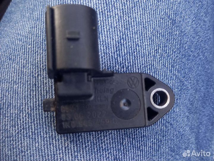 Датчик стоп сигнала