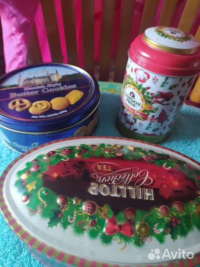Банки жестяные из под чая и печенья