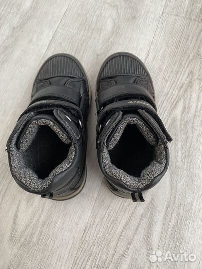 Ботинки демисезонные для мальчика 28